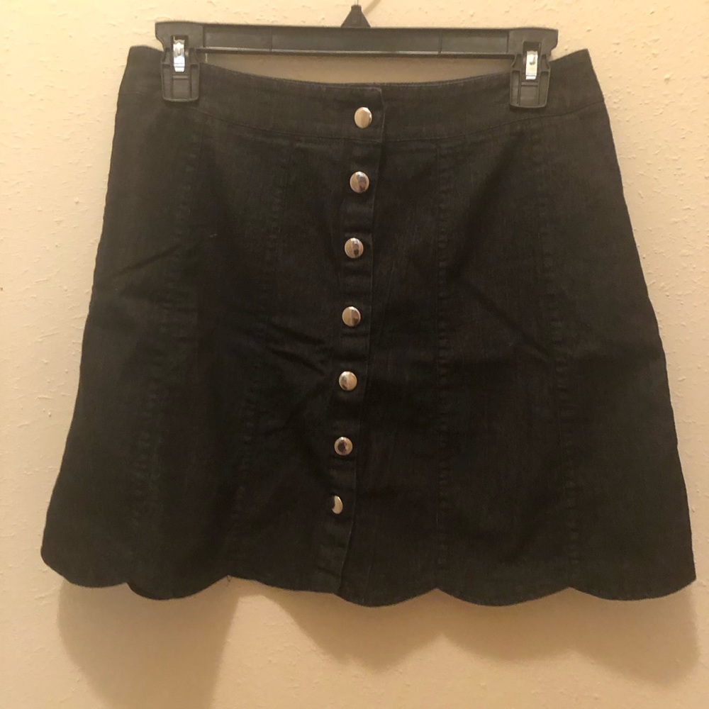 Button Front Scalloped Skirt